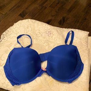 Victoria’s Secret Dream Angels push-up bra Size 36d
